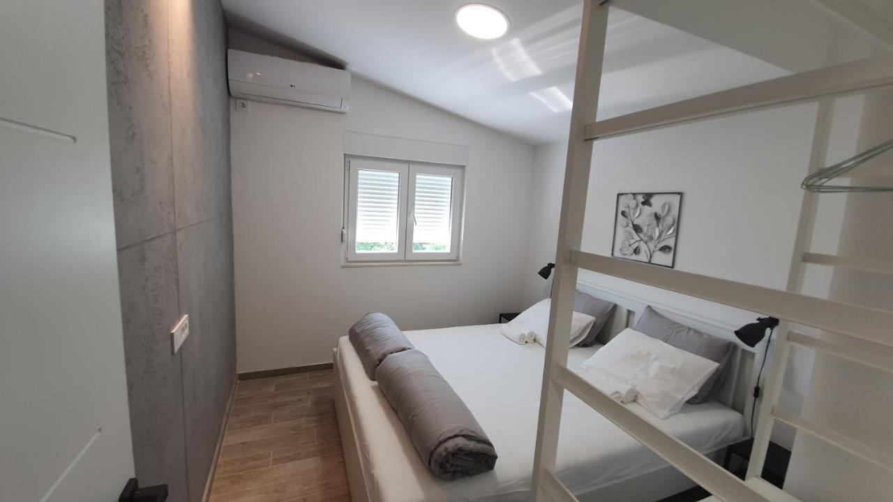 Porto Vista Penthouse Kumbor Lejlighed Eksteriør billede